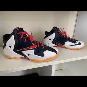 Lebron 11 - Independence Day